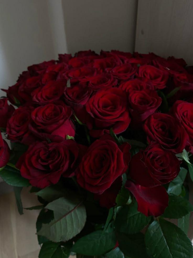 Corporate meeting room with carefully timed floral arrangements that maintain elegance throughout business hours